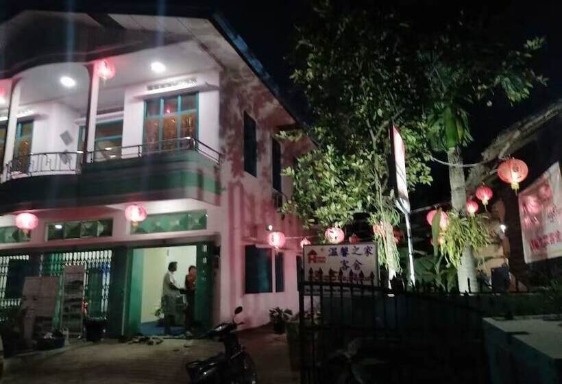 تختخواب و صبحانه Warm Home