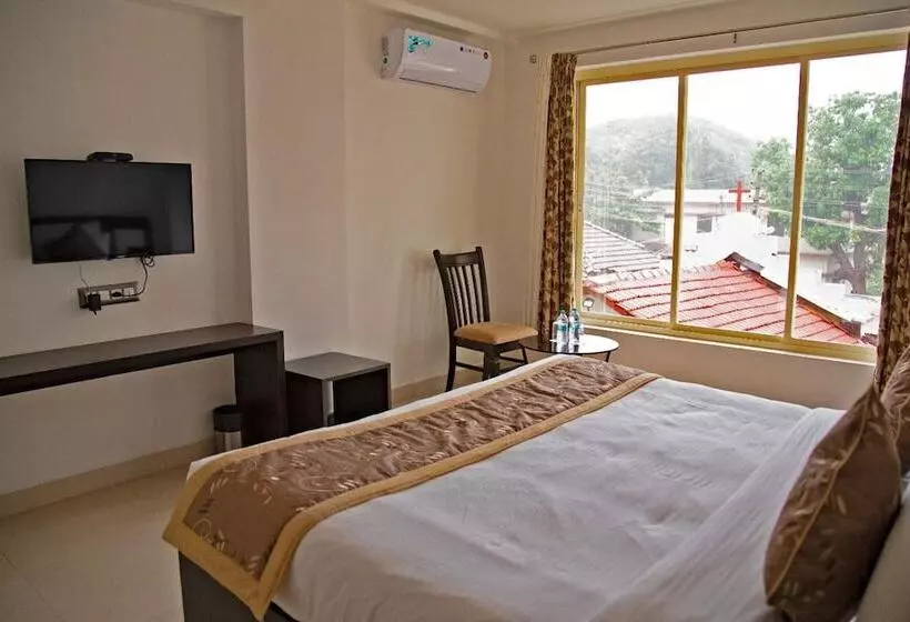 Hotel Amrut Aura