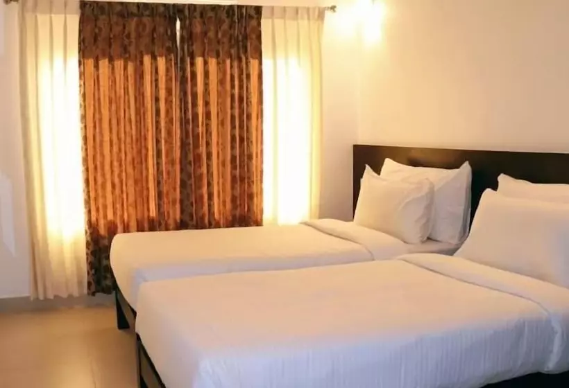 Hotel Amrut Aura