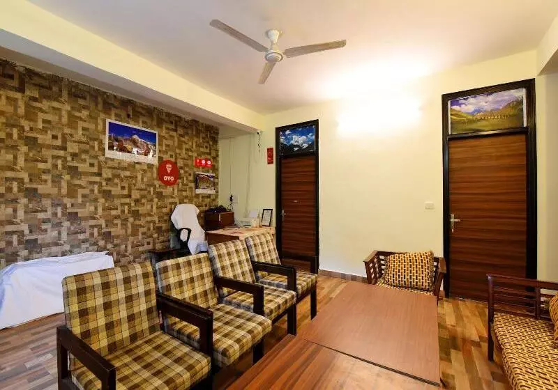 ホテル Dev Villa Guest House