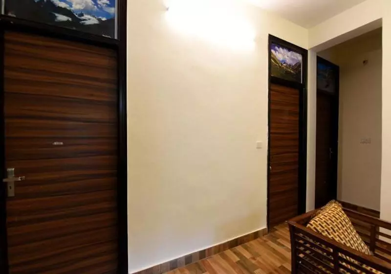 ホテル Dev Villa Guest House