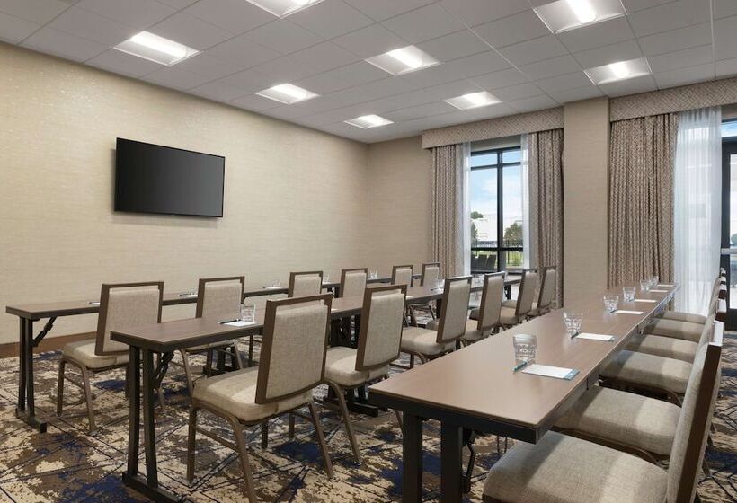 ホテル Homewood Suites By Hilton Albany Crossgates Mall, Ny