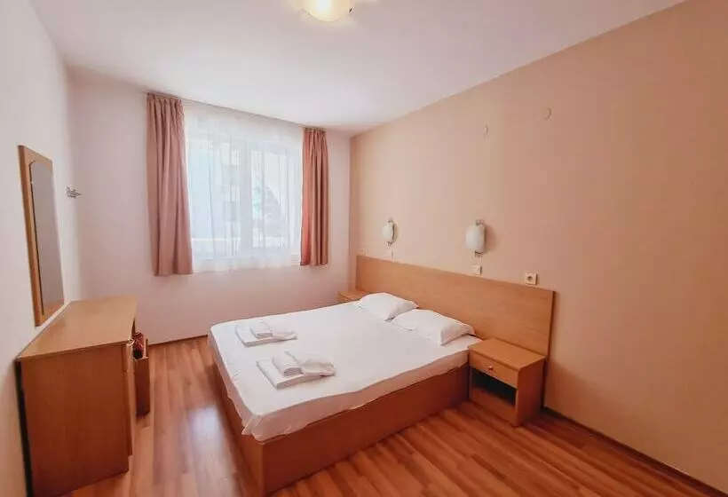 Lazur Holiday Apartments