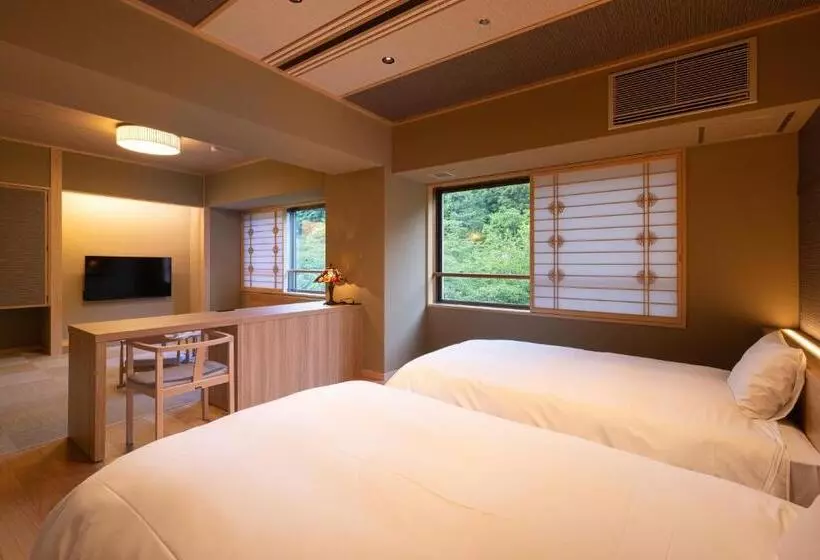 ホテル 猿投温泉金泉閣