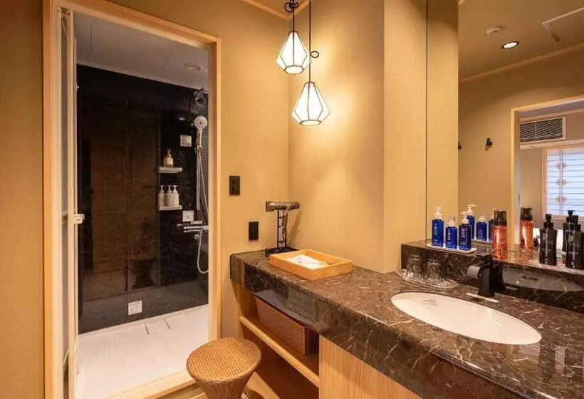 ホテル 猿投温泉金泉閣