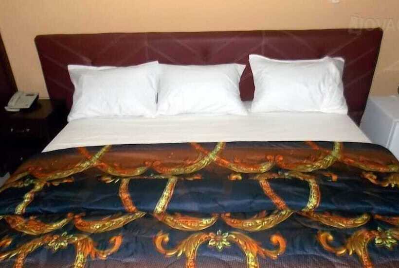 Surerest Hotel & Suites