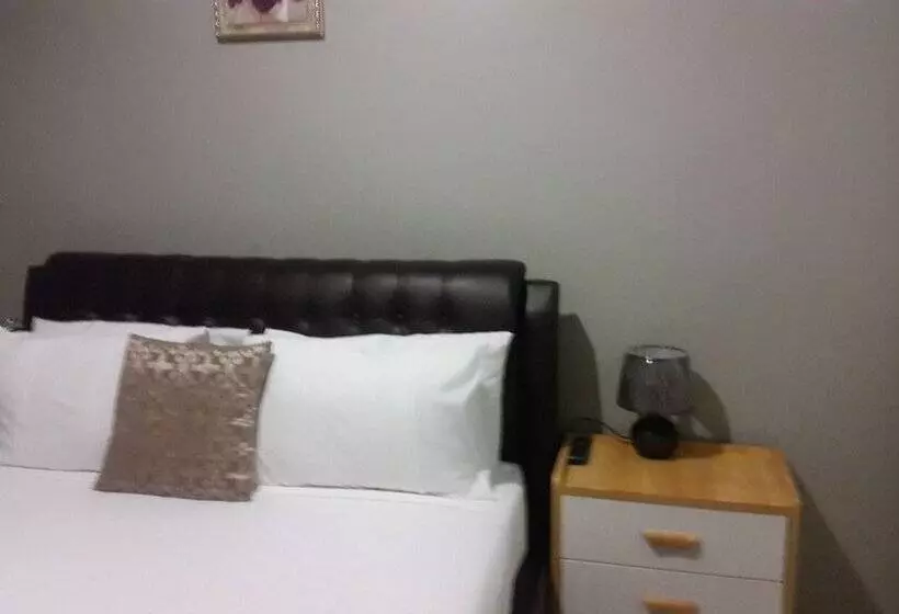 Tintech Bed & Breakfast