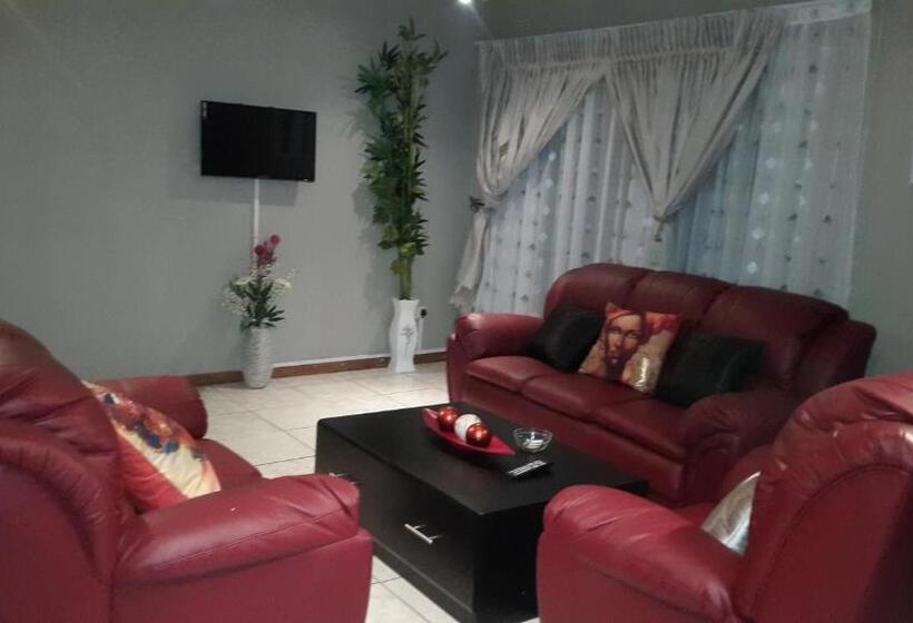 Tintech Bed & Breakfast