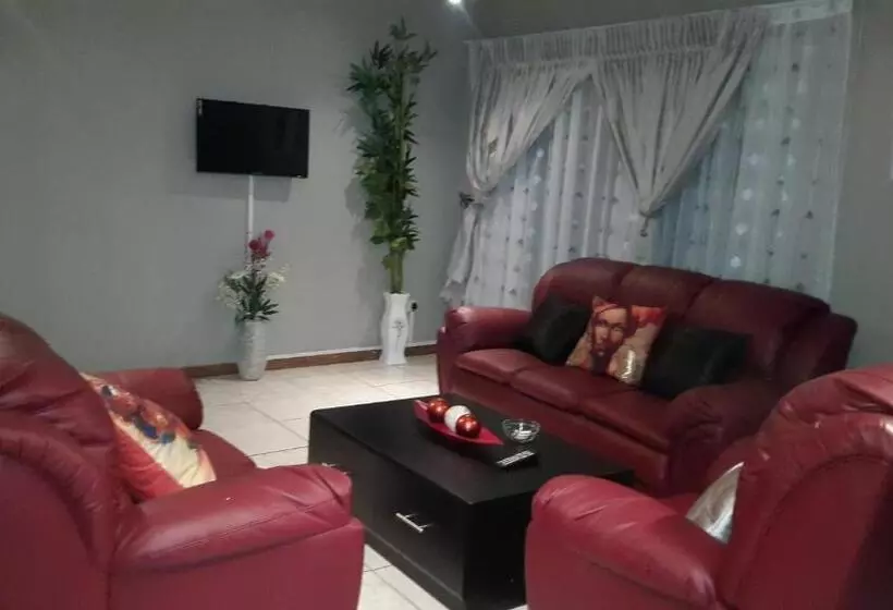 Tintech Bed & Breakfast