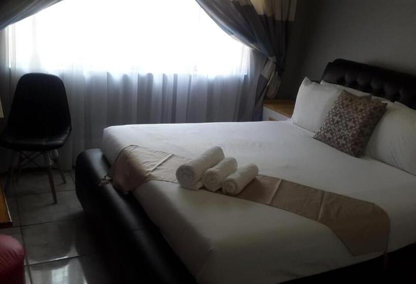 Tintech Bed & Breakfast