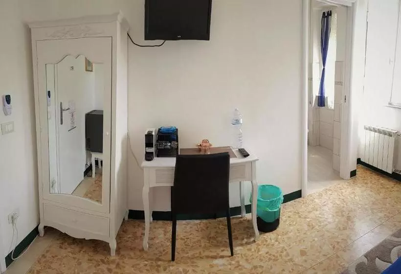 تختخواب و صبحانه Le Midi Versilia