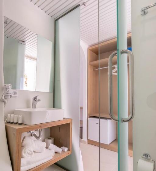 Aloe Hotel   Adults Only