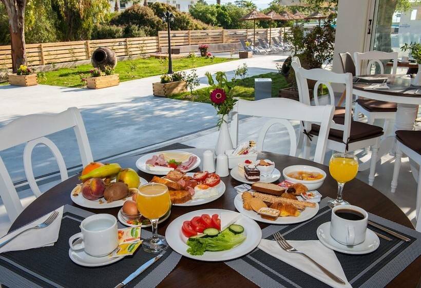 호텔 Amour Holiday Resort