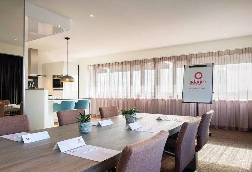 Hotelli Adagio Amsterdam City South