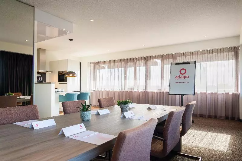 Hotelli Adagio Amsterdam City South