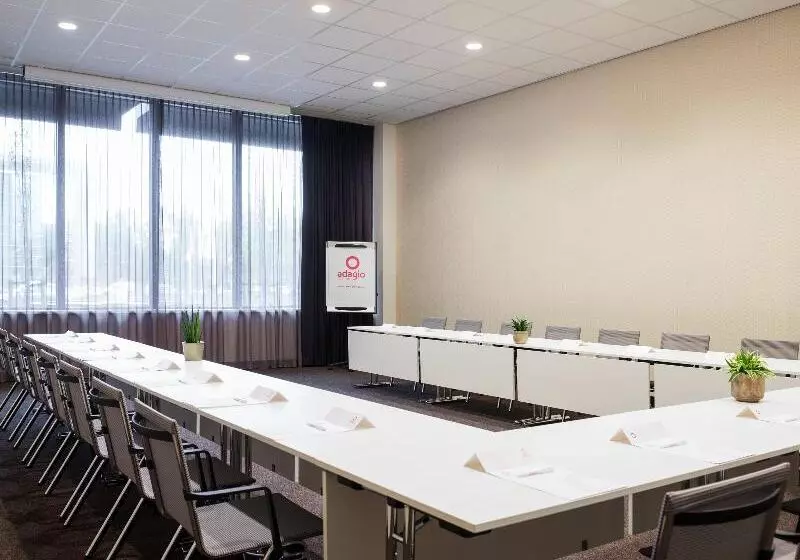 Hotelli Adagio Amsterdam City South