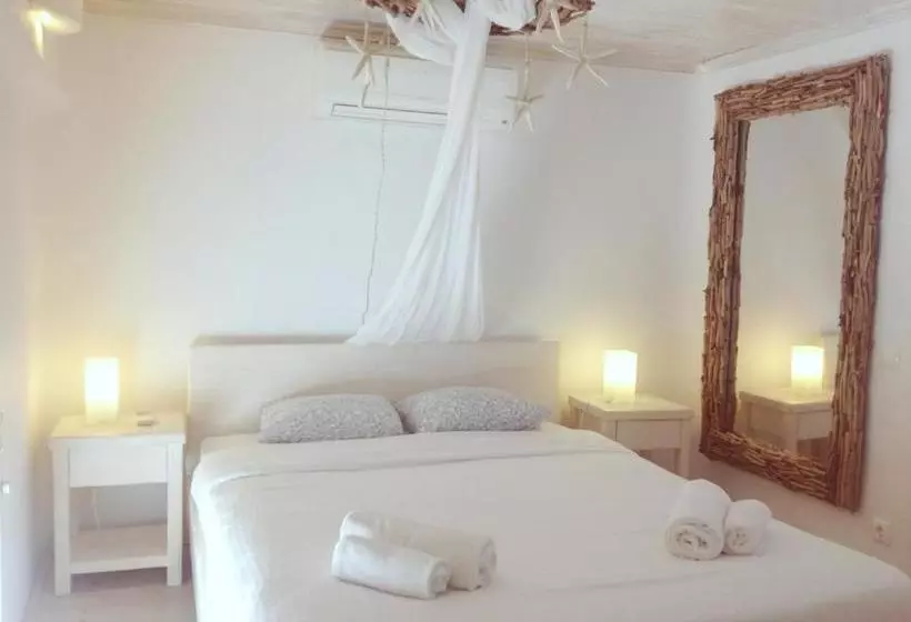ホテル Blue, White And Grey Suites