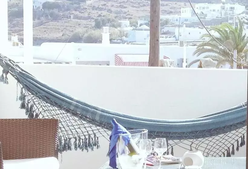 ホテル Blue, White And Grey Suites
