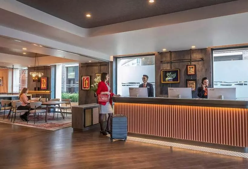 Clayton Hotel City Of London