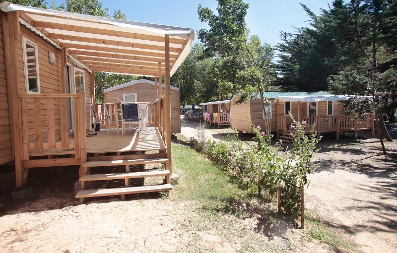 هتل Domaine Résidentiel De Plein Air Odalys Les Demoiselles