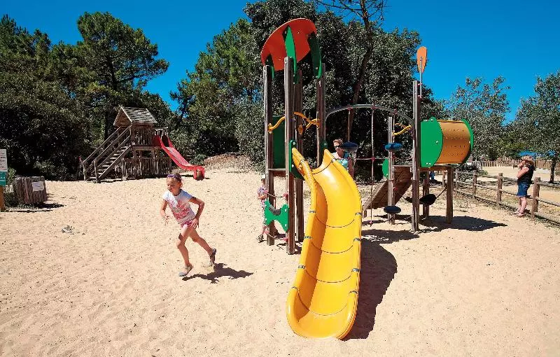 Hotelli Domaine Résidentiel De Plein Air Odalys Les Demoiselles