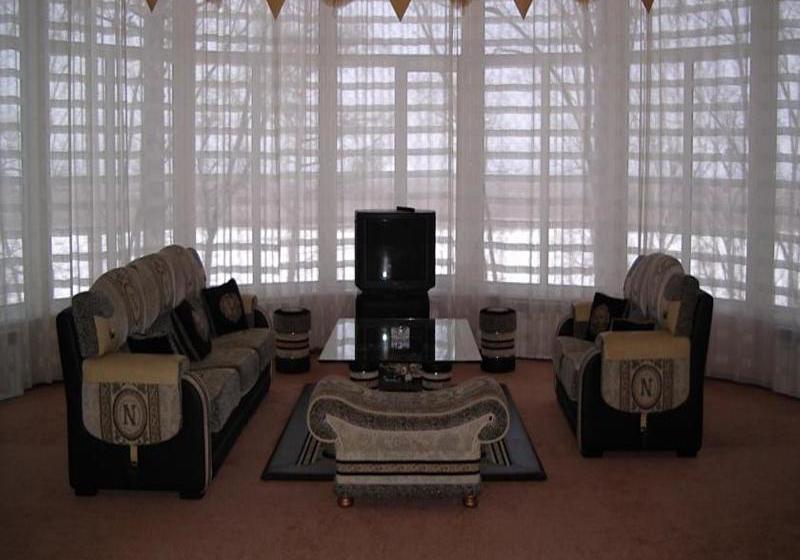 호텔 Imperatorsky Dvorets