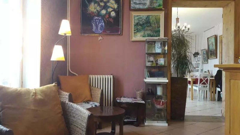 Hotelli Les Aubepines