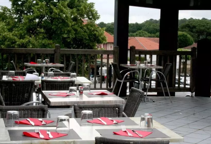 Hotelli Le Fair Play