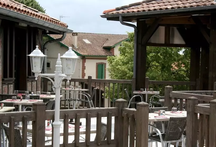 Hotelli Le Fair Play