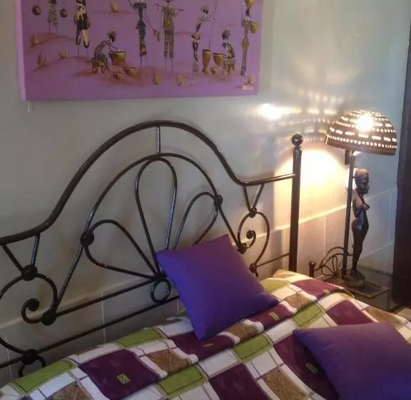 هتل Maison Couleur Passion