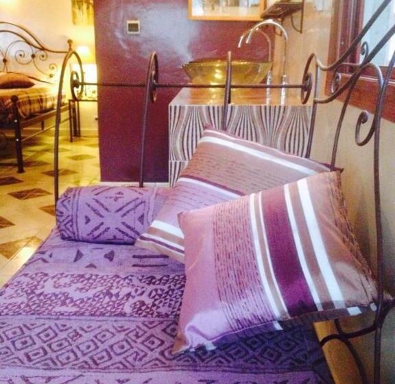 هتل Maison Couleur Passion