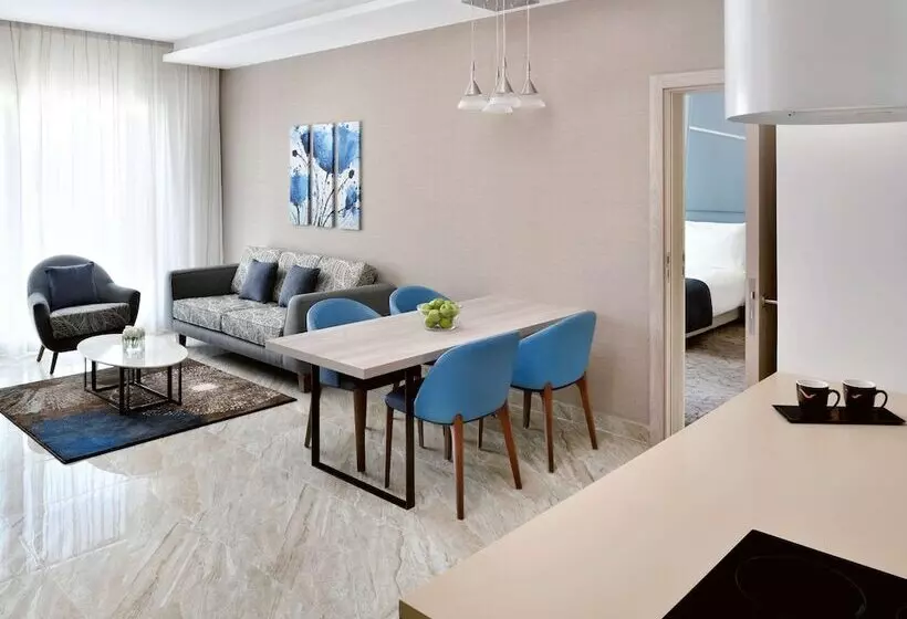 Mövenpick Hotel Apartments Downtown Dubai
