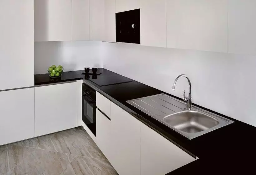 Mövenpick Hotel Apartments Downtown Dubai