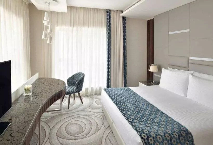 Mövenpick Hotel Apartments Downtown Dubai