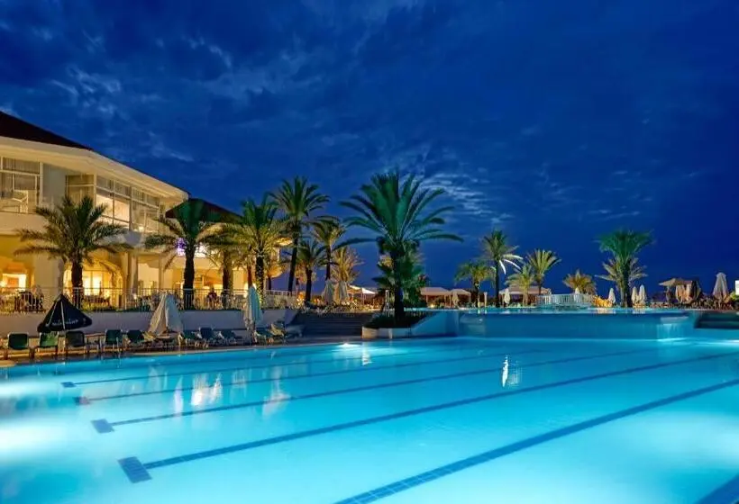 هتل Thabraca Thalasso & Diving