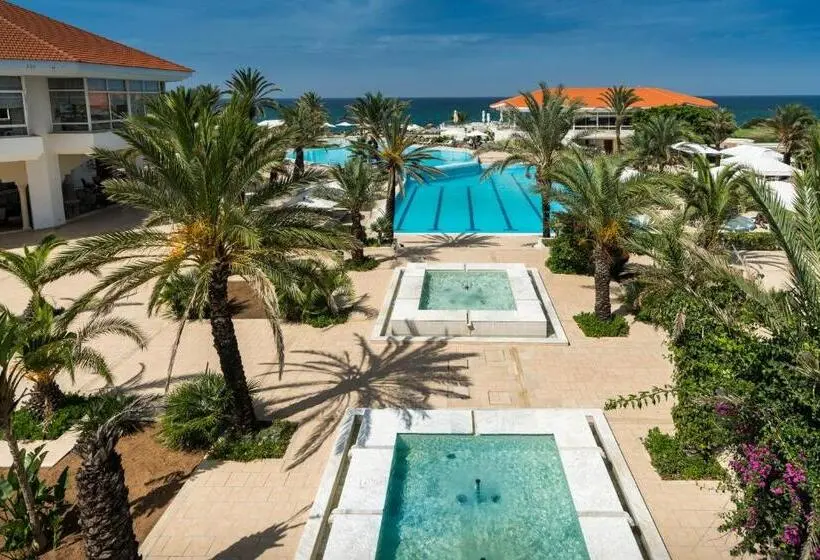 هتل Thabraca Thalasso & Diving