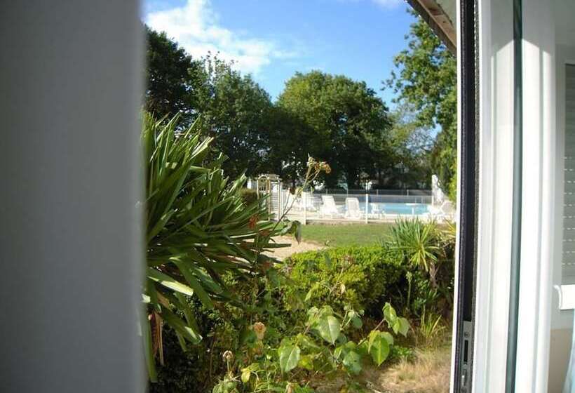 Logis Hotel La Croix Du Sud