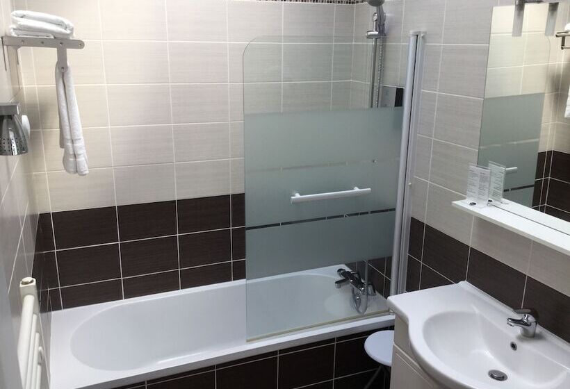 Logis Hotel La Croix Du Sud