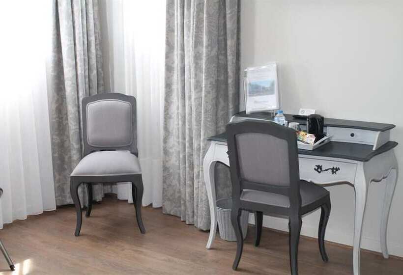 Logis Hotel La Croix Du Sud