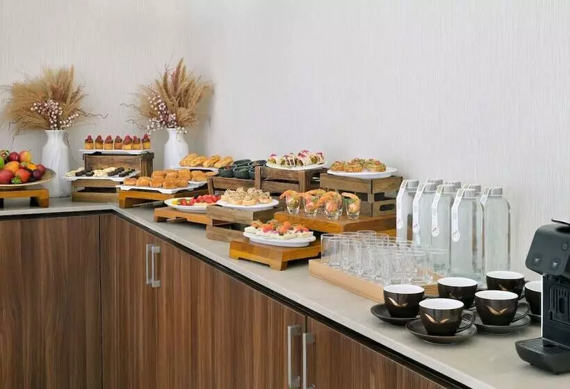 Mövenpick Hotel Apartments Downtown Dubai