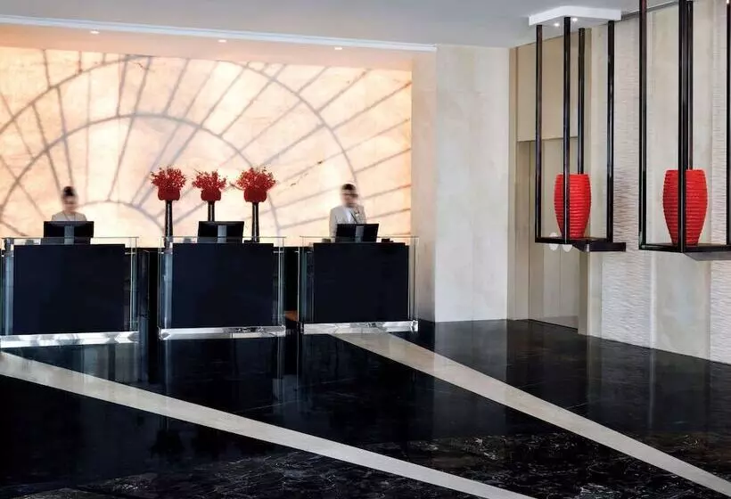 Mövenpick Hotel Apartments Downtown Dubai