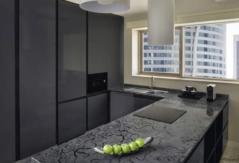 Mövenpick Hotel Apartments Downtown Dubai