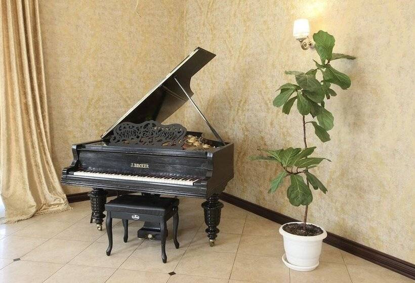 ペンション Guest House Grand Villa