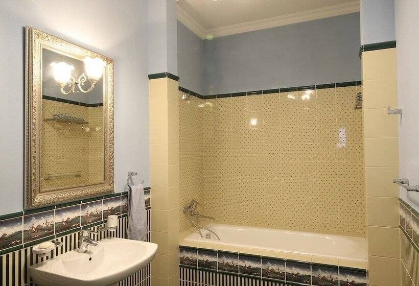 ペンション Guest House Grand Villa