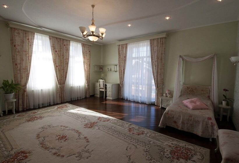 ペンション Guest House Grand Villa