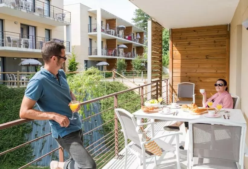 リゾートホテル Résidence Odalys Le Clos Saint Michel