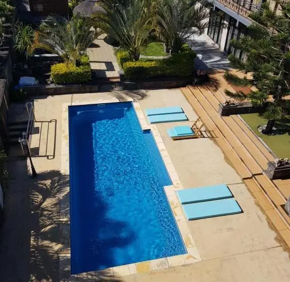 تختخواب و صبحانه Villas Rocher   Deluxe Suite 3c