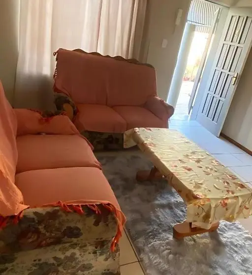 پانسیون King Room, En Suite, Near City Centre Windhoek
