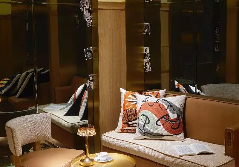 Hôtel 9confidentiel