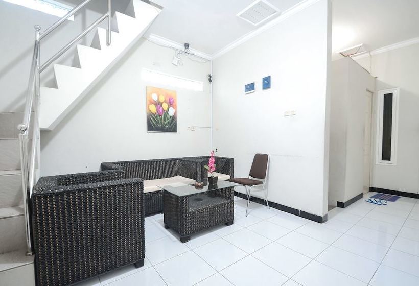 Hotel Airy Eco Syariah Sawojajar Danau Tondano Raya F4 Malang